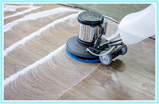 床のワックスがけ